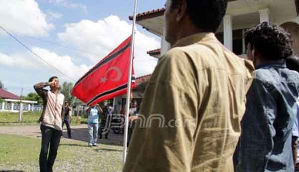 Warga Aceh Geger, Bendera Bulan Bintang Kembali Berkibar